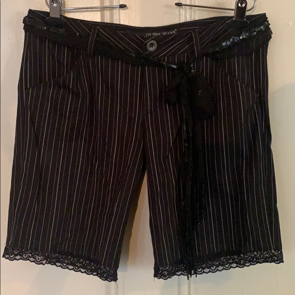 Guess pin stripe shorts with lace&belt